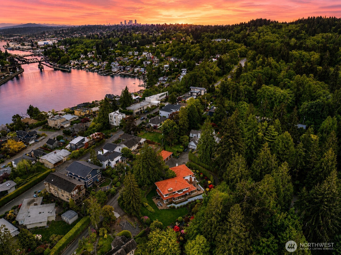 5601 43rd Avenue W, Seattle, WA 98199