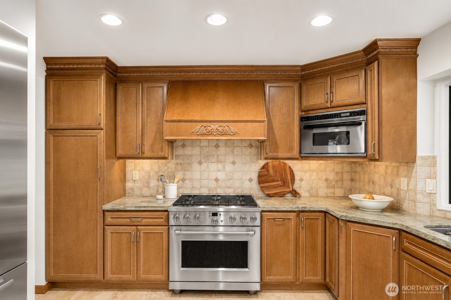 5601 43rd Avenue W, Seattle, WA 98199
