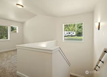 30 E Stirling Court , Shelton, WA 98584