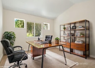 30 E Stirling Court , Shelton, WA 98584