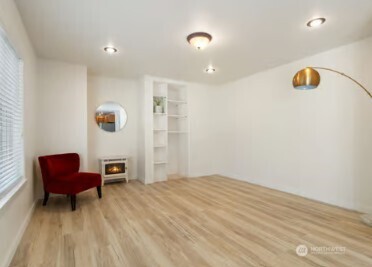 30 E Stirling Court , Shelton, WA 98584