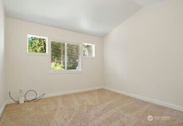 30 E Stirling Court , Shelton, WA 98584