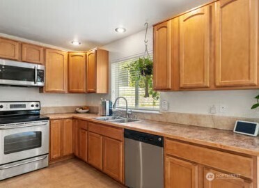 30 E Stirling Court , Shelton, WA 98584