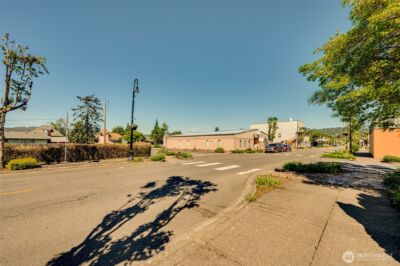 512 Davidson Avenue , Woodland, WA 98674 - Photo 12