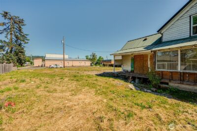 512 Davidson Avenue , Woodland, WA 98674 - Photo 7