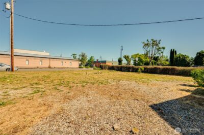512 Davidson Avenue , Woodland, WA 98674 - Photo 8