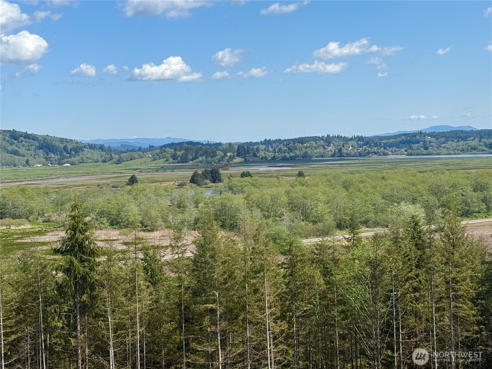 8466 Us Highway 101 , South Bend, WA 98586