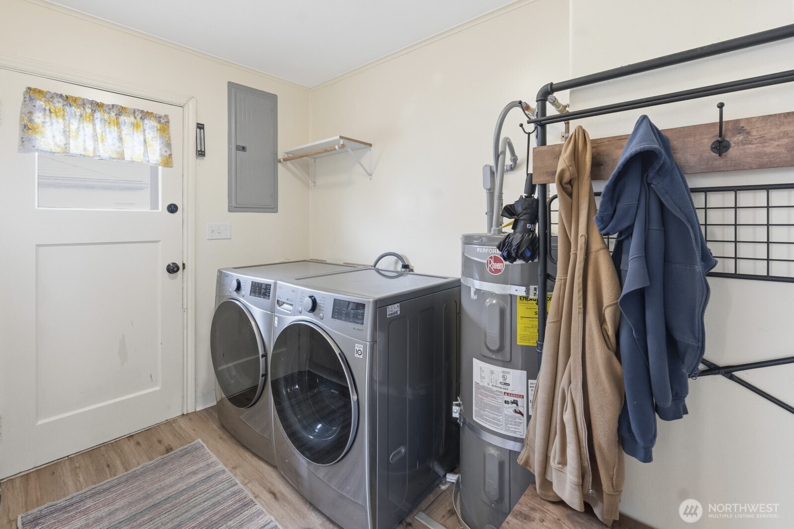 2701 Sumner Avenue , Hoquiam, WA 98550