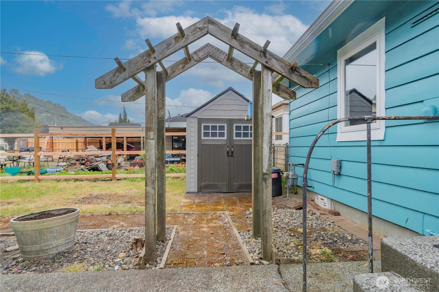 2701 Sumner Avenue , Hoquiam, WA 98550
