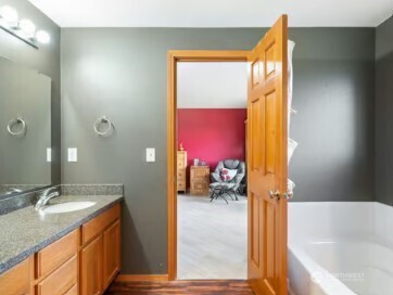 171 E Rauschert Road , Grapeview, WA 98546