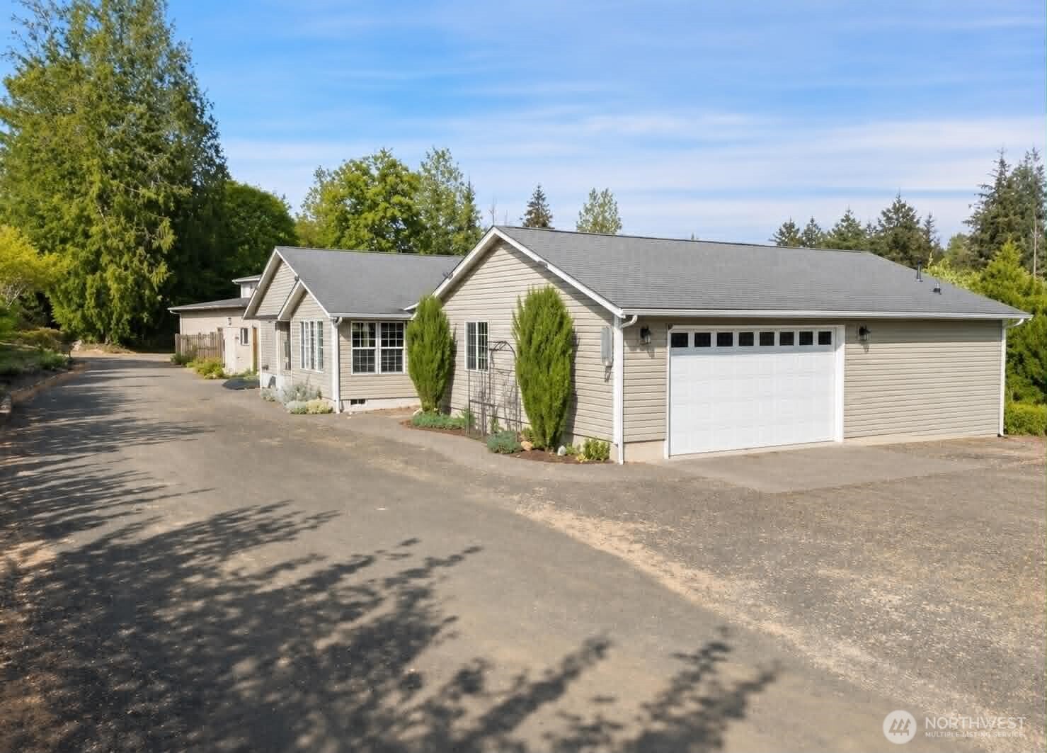 171 E Rauschert Road , Grapeview, WA 98546