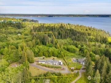 171 E Rauschert Road , Grapeview, WA 98546