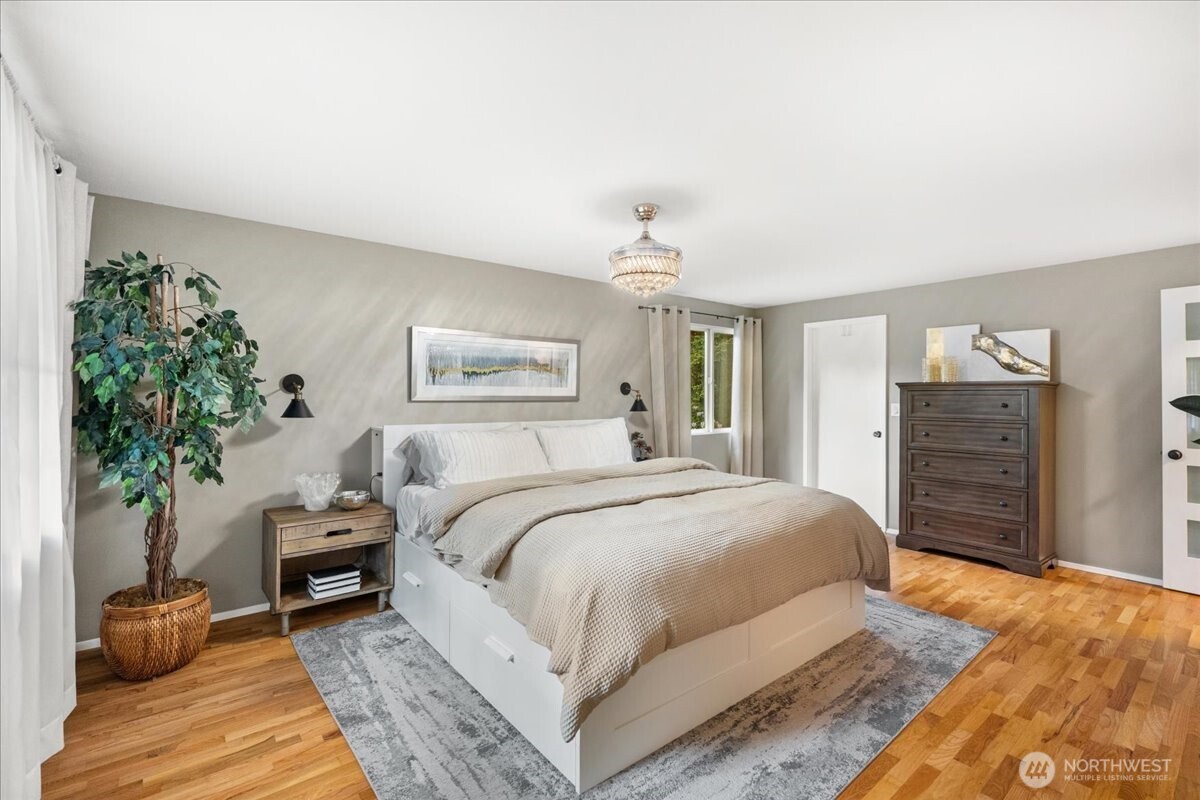 14072 117th Avenue NE, Kirkland, WA 98034