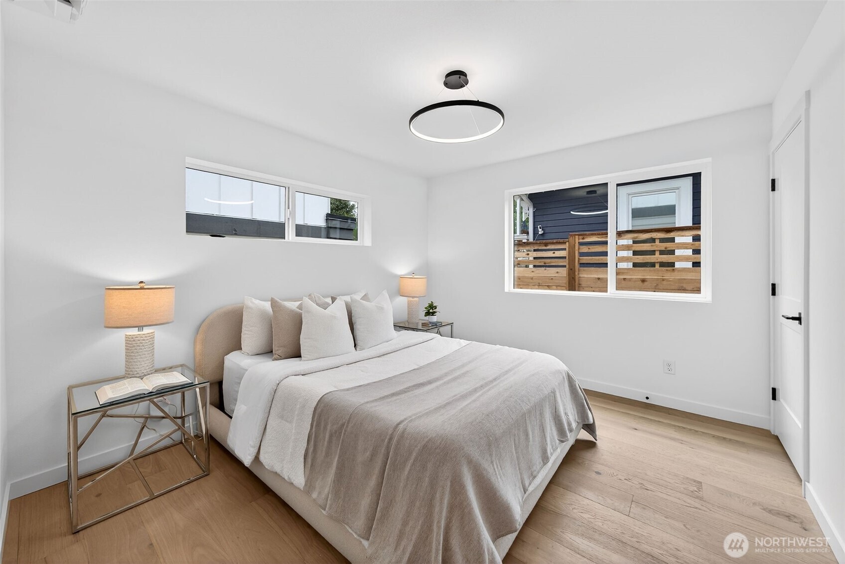 8512 15th Avenue NE, Seattle, WA 98115