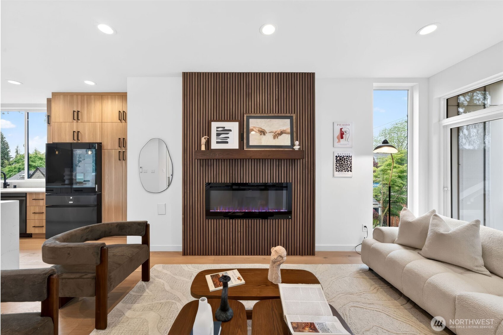 8512 15th Avenue NE, Seattle, WA 98115