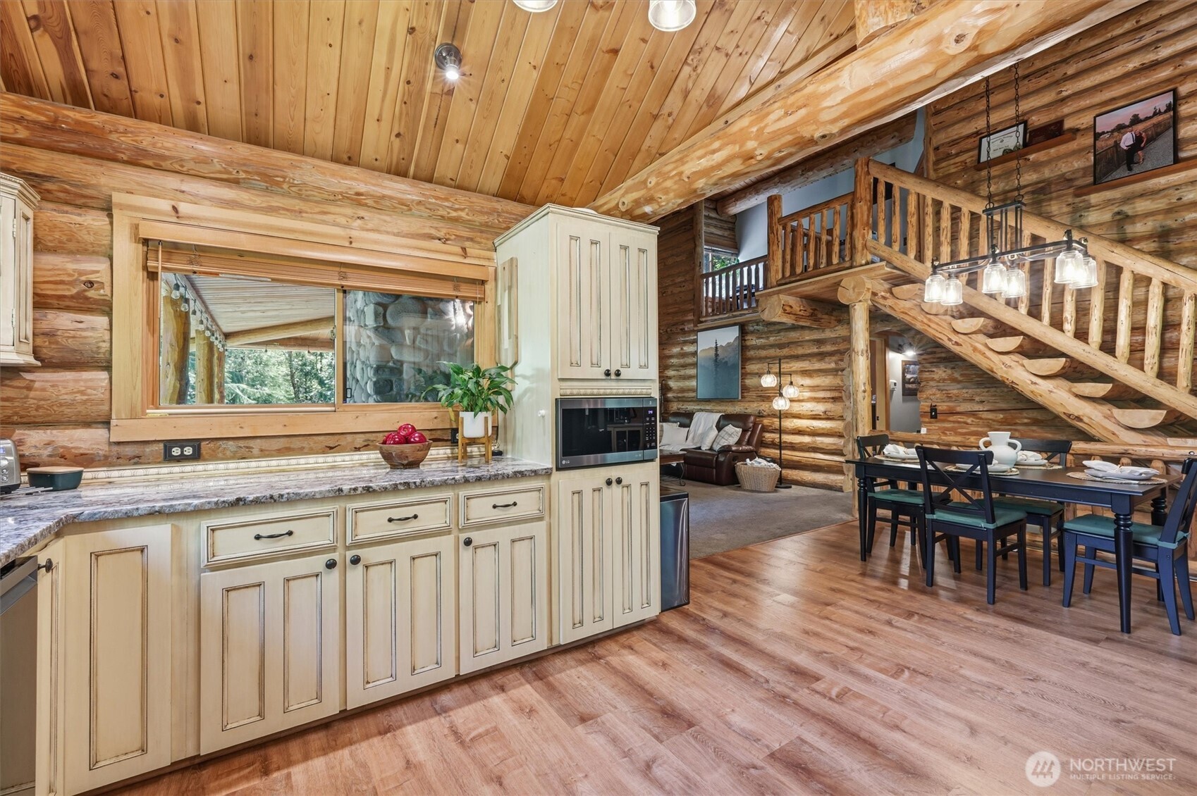34184 SE 327th Place , Ravensdale, WA 98051