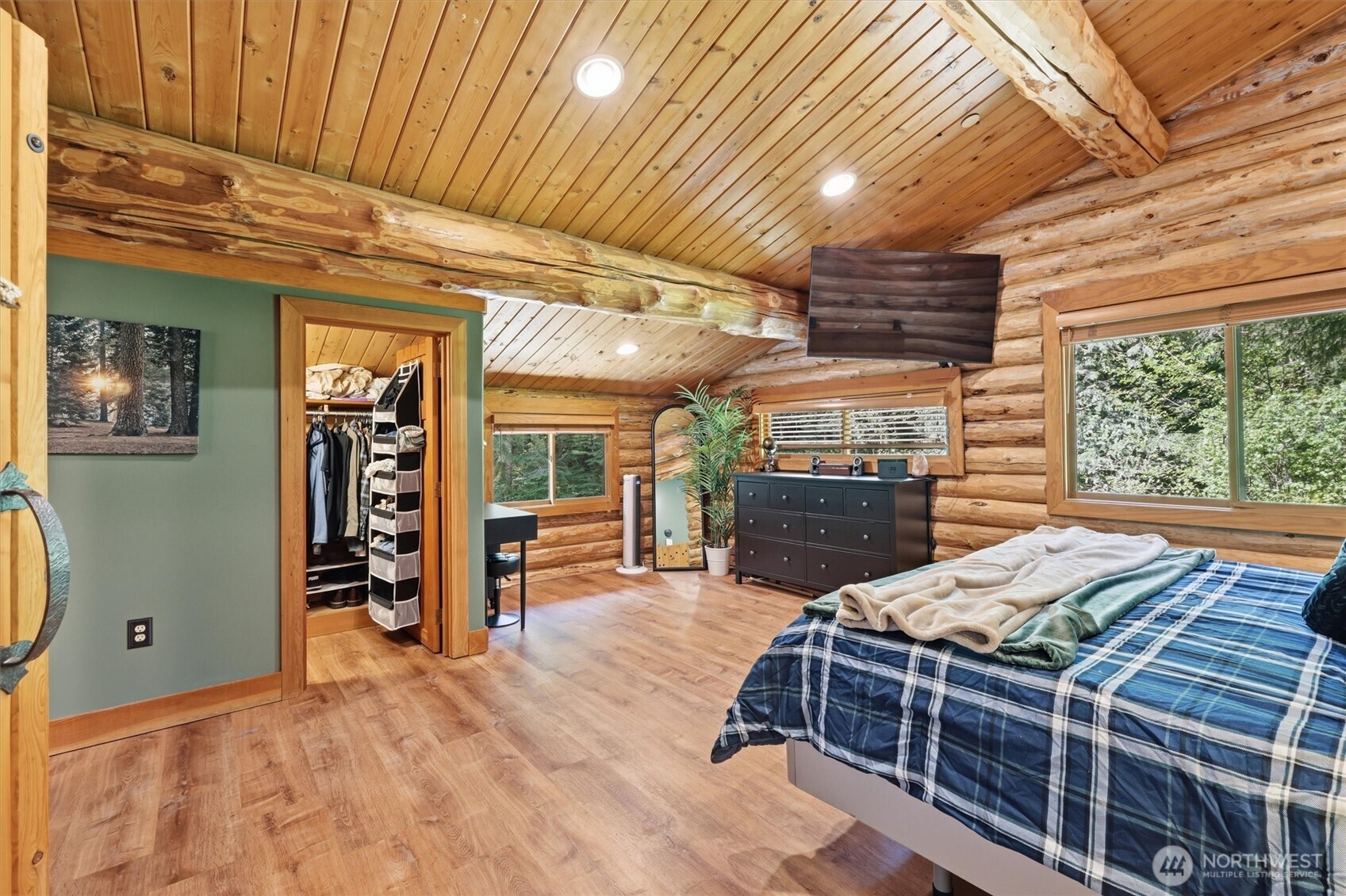 34184 SE 327th Place , Ravensdale, WA 98051