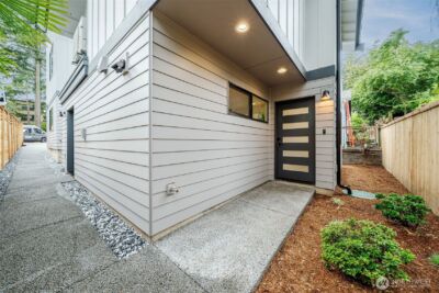 8510 15th Avenue NE, Seattle, WA 98115