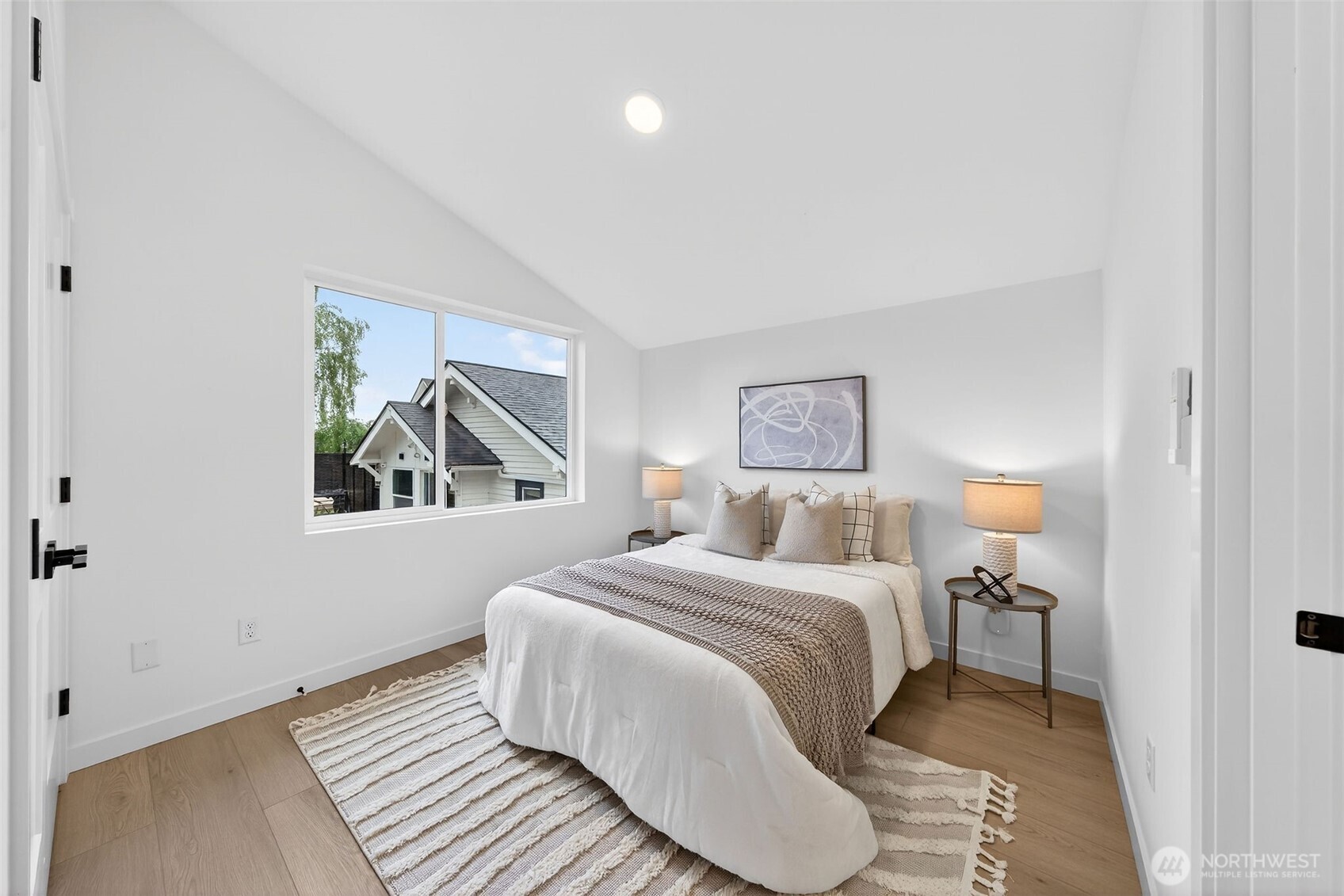 8510 15th Avenue NE, Seattle, WA 98115