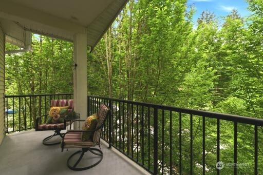 15000 Juanita Drive NE #405, Kenmore, WA 98028