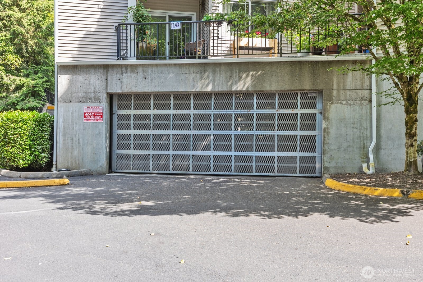 15000 Juanita Drive NE #405, Kenmore, WA 98028
