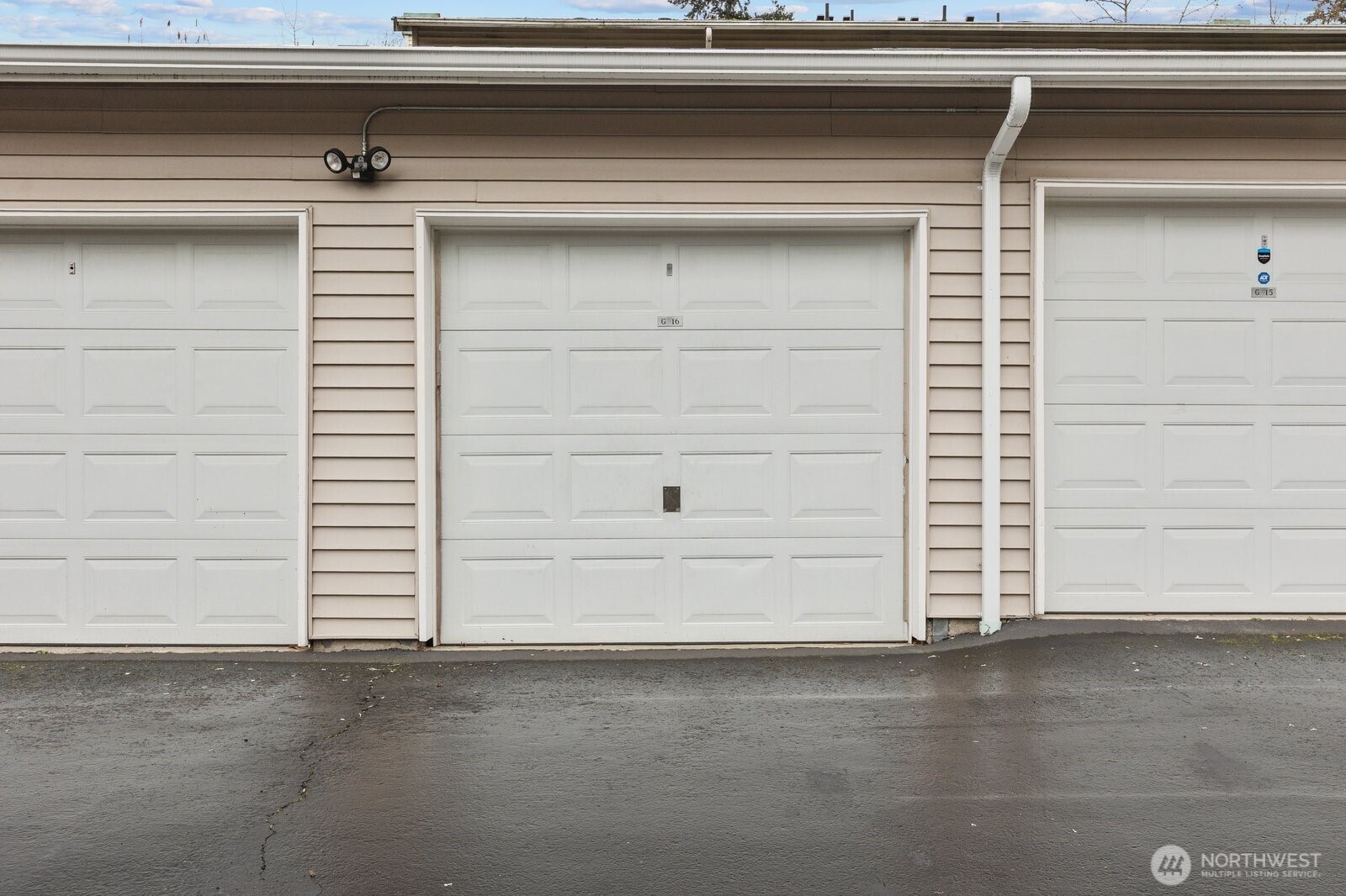 15000 Juanita Drive NE #405, Kenmore, WA 98028