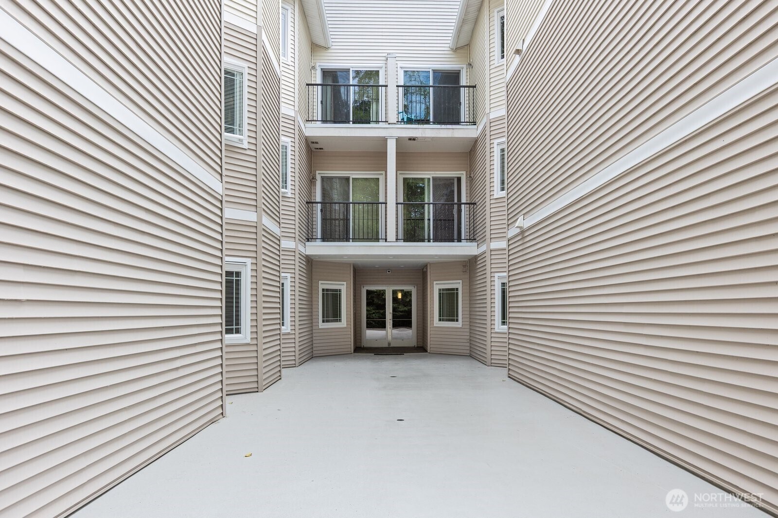 15000 Juanita Drive NE #405, Kenmore, WA 98028