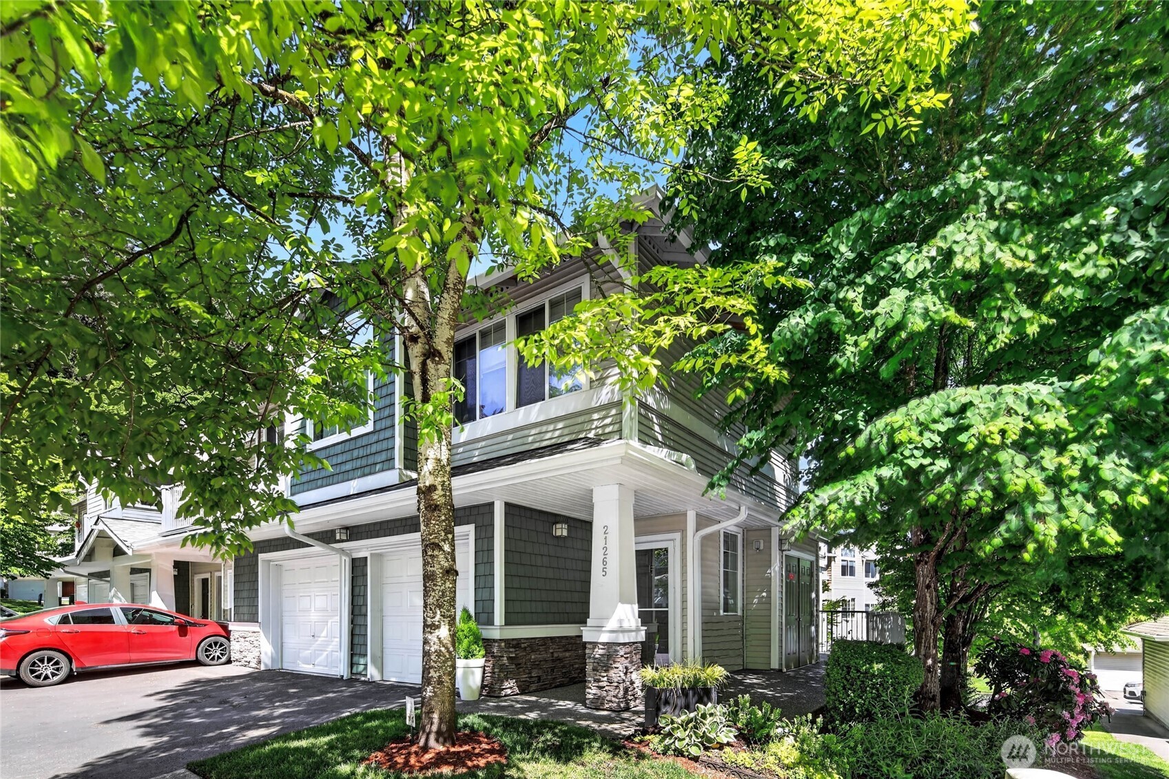 21265 40th Way S #F, SeaTac, WA 98198