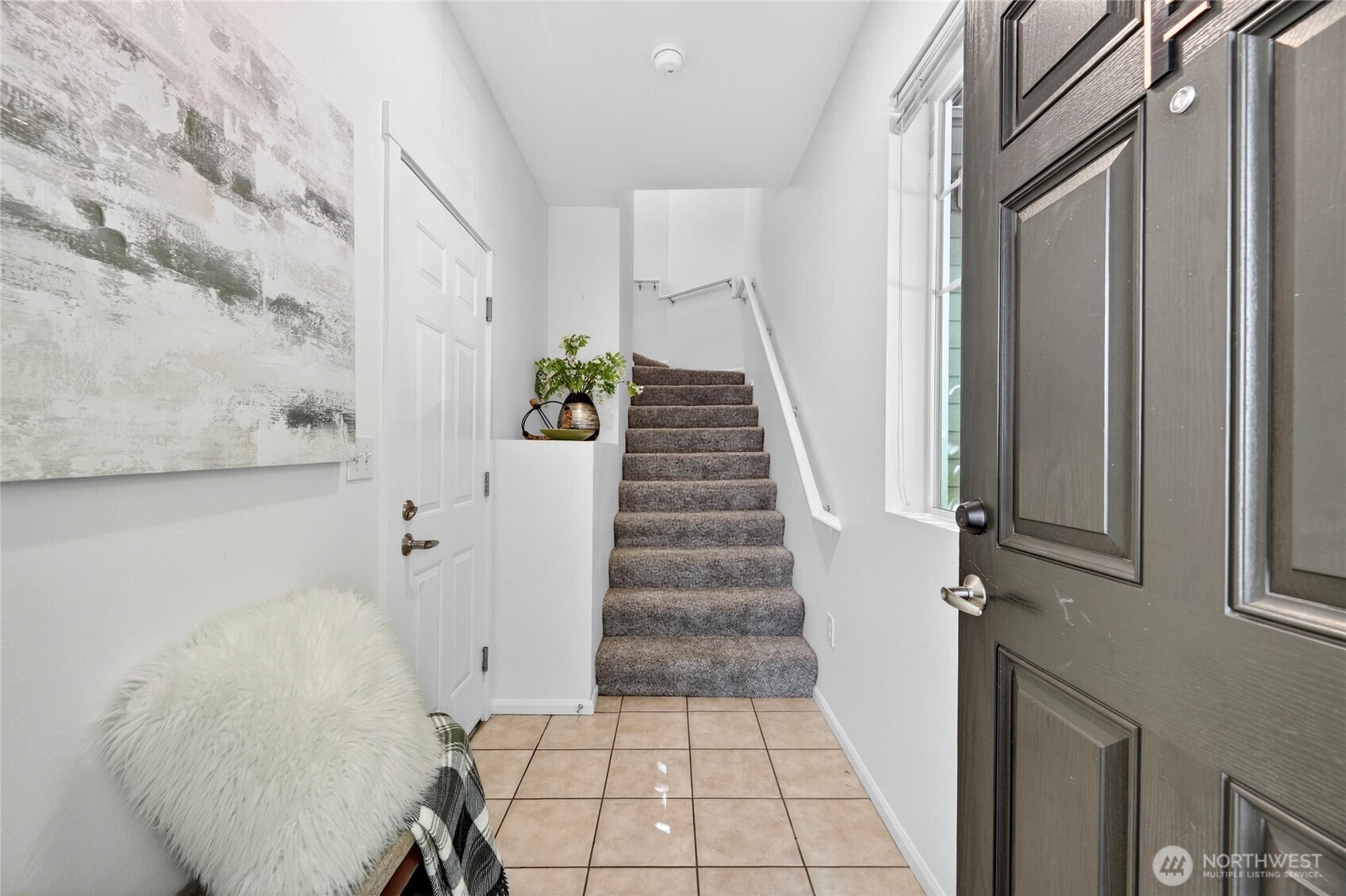 21265 40th Way S #F, SeaTac, WA 98198
