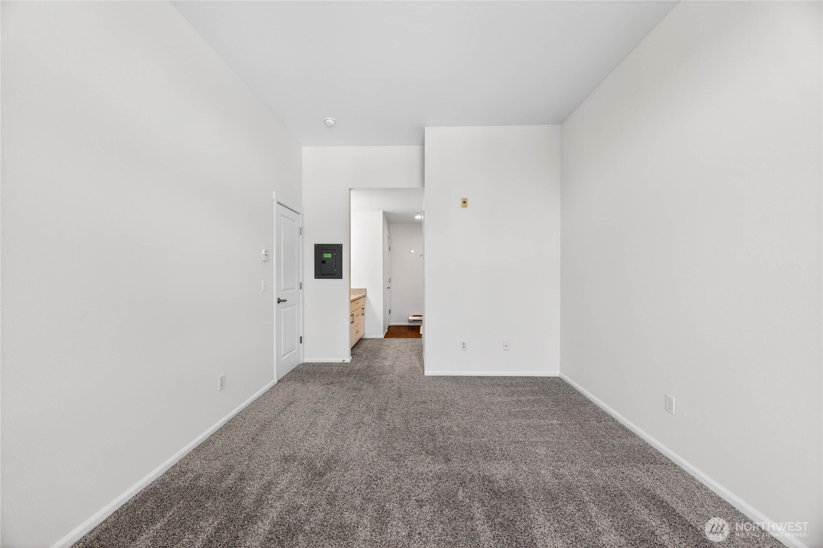 21265 40th Way S #F, SeaTac, WA 98198