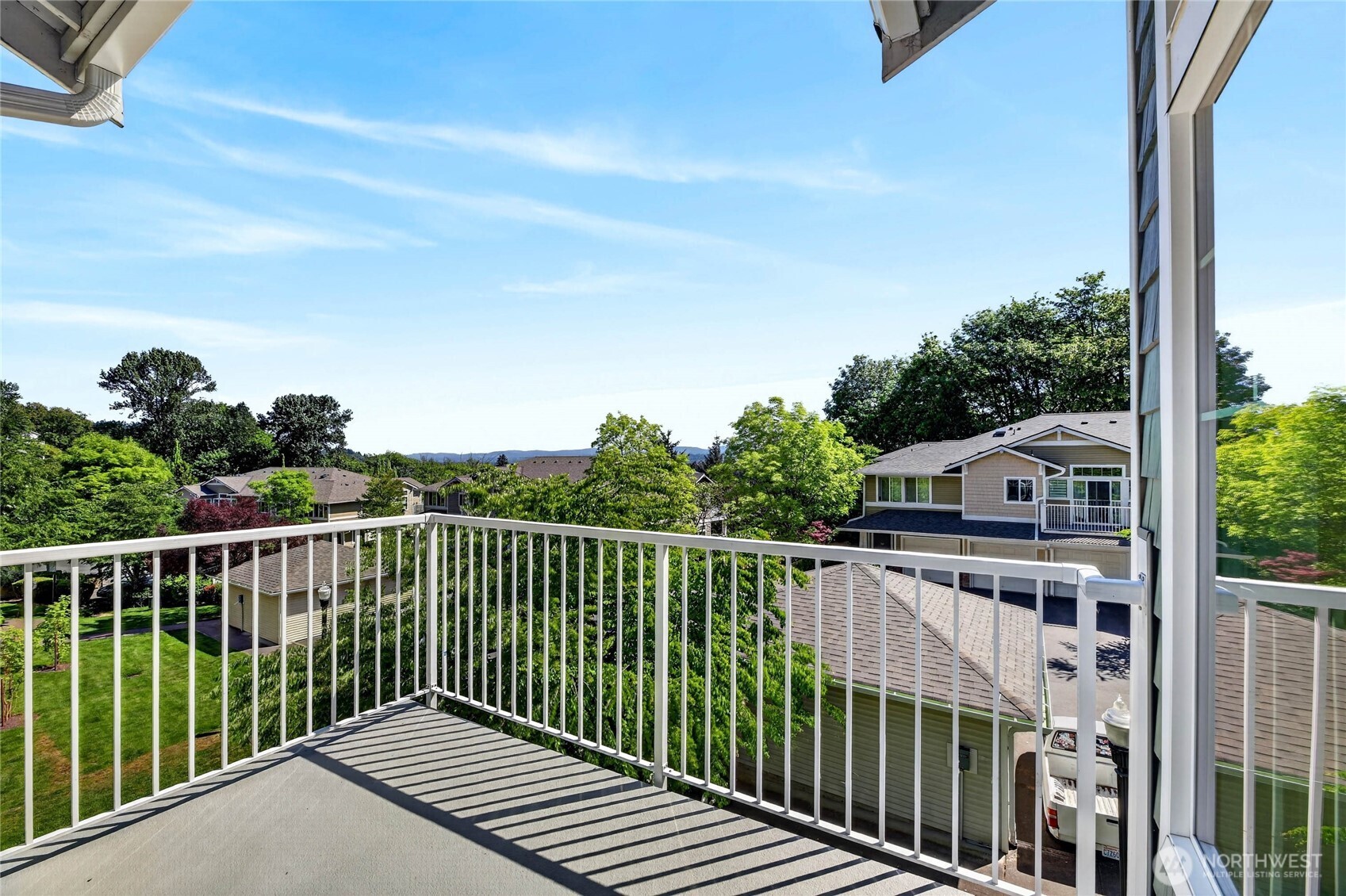 21265 40th Way S #F, SeaTac, WA 98198