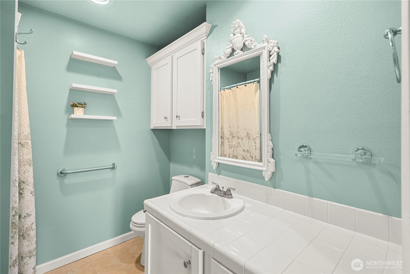 625 N Jackson Avenue #A6, Tacoma, WA 98406