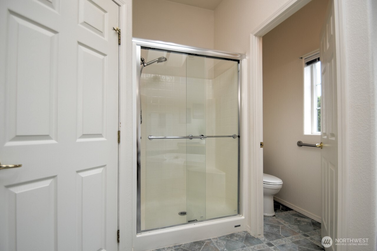 8045 18th Lane SE, Lacey, WA 98503