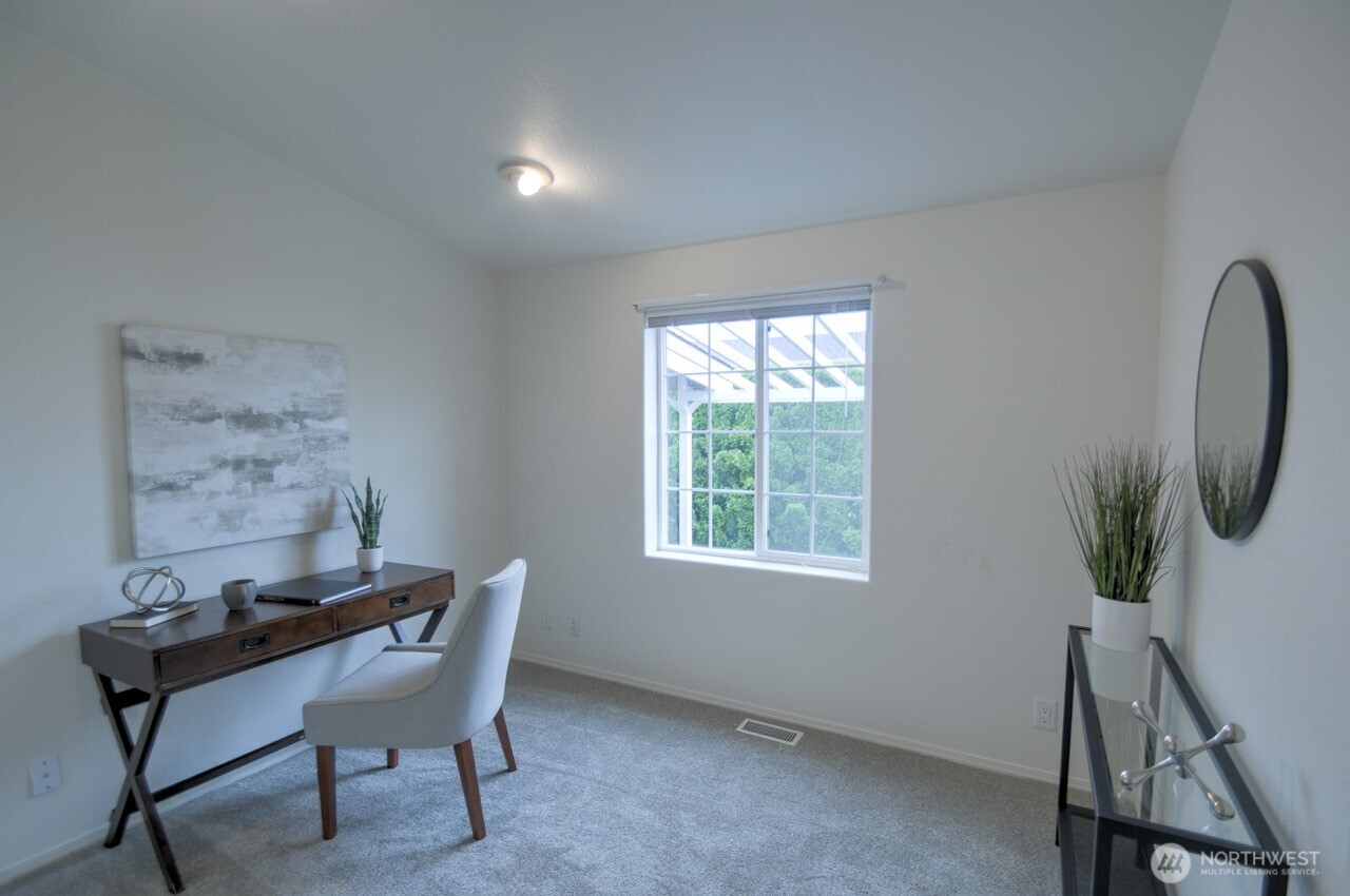 8045 18th Lane SE, Lacey, WA 98503