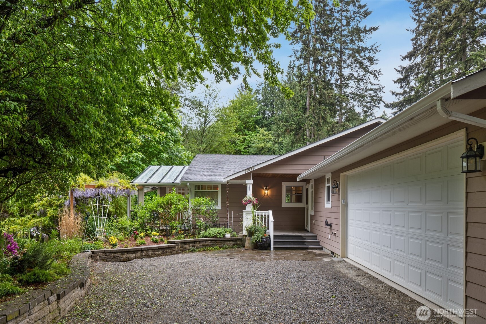 11019 NE 140th Street , Kirkland, WA 98034-5317