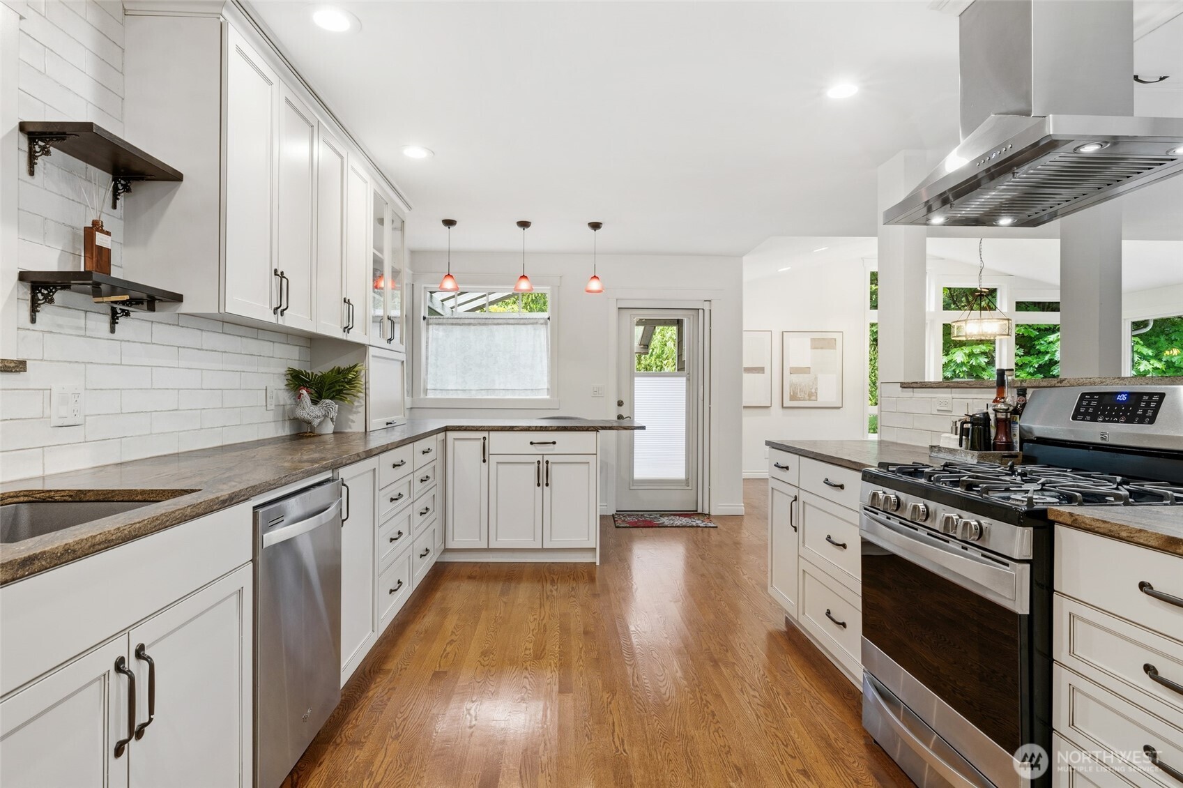 11019 NE 140th Street , Kirkland, WA 98034-5317