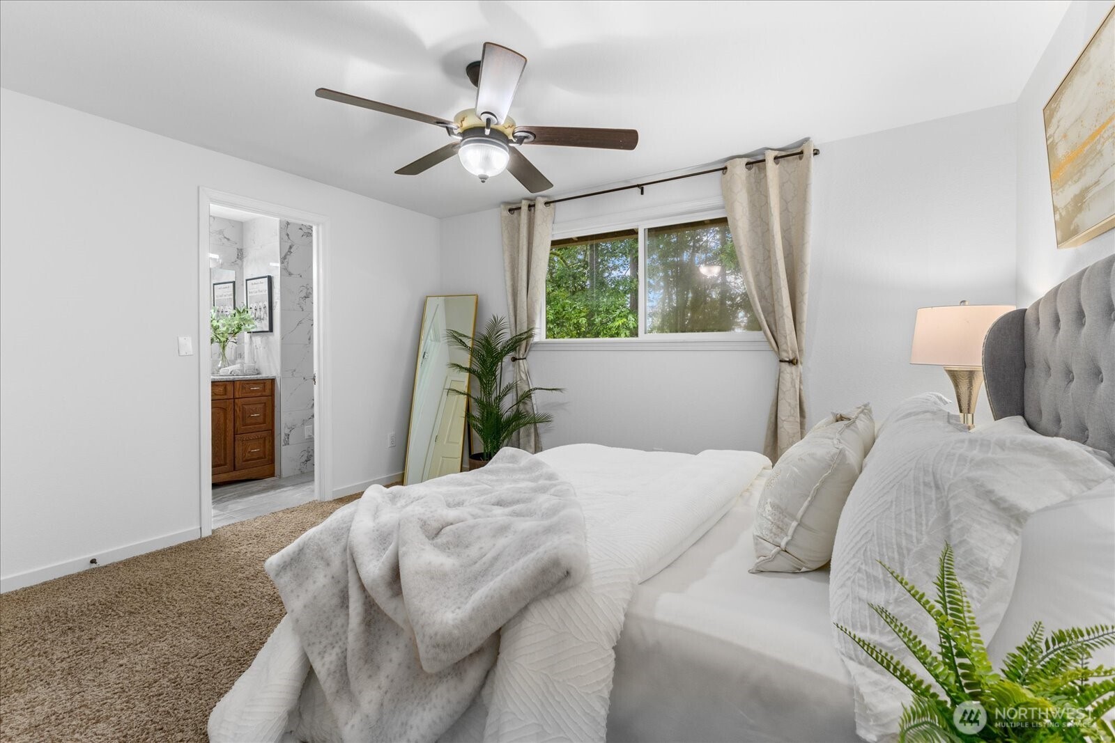15912 174th Avenue NE, Woodinville, WA 98072