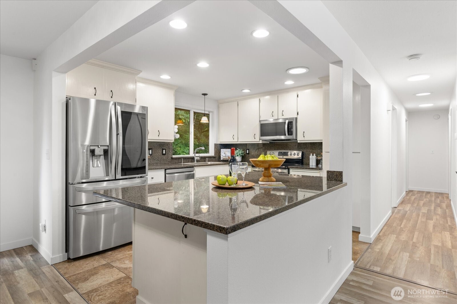 15912 174th Avenue NE, Woodinville, WA 98072