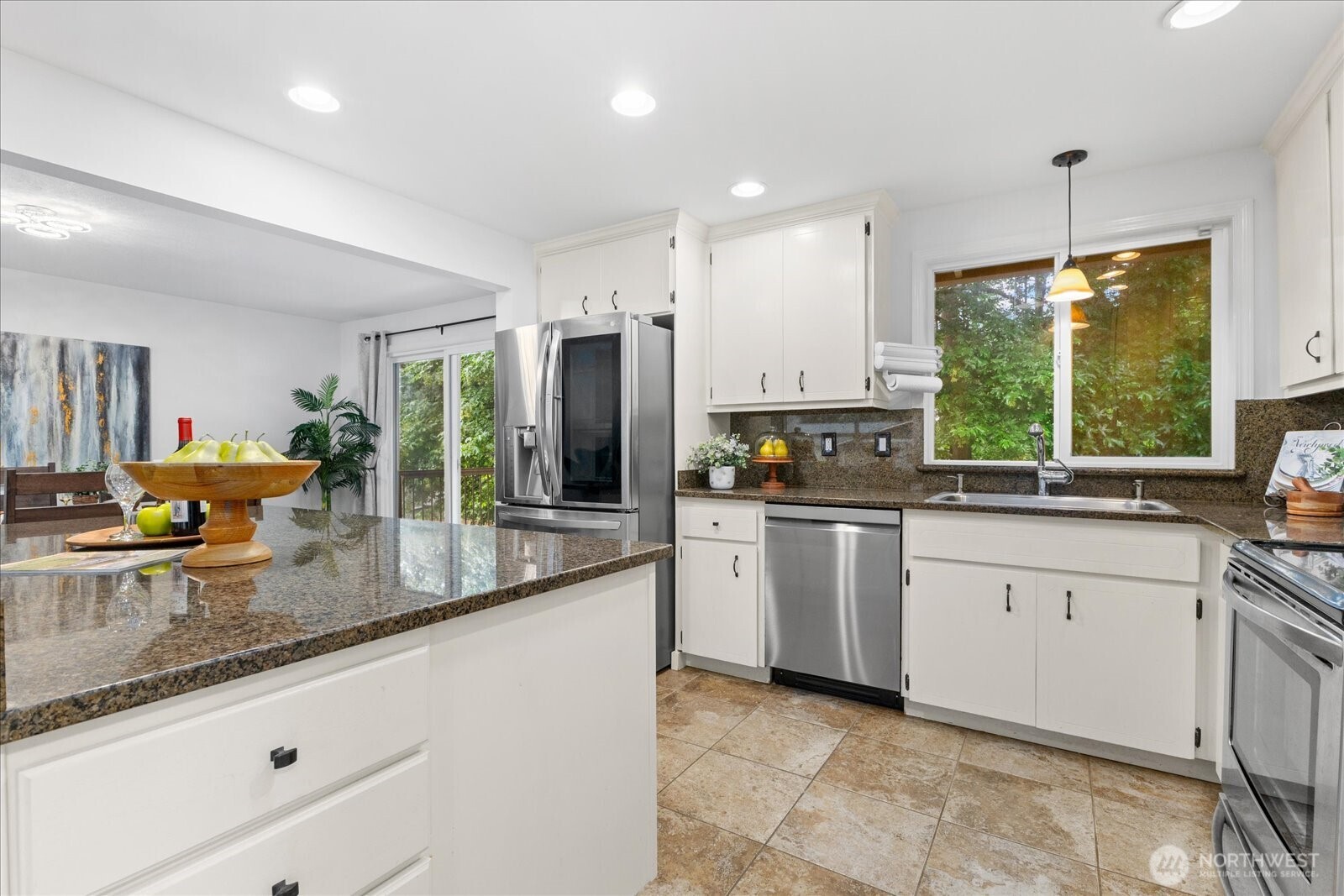 15912 174th Avenue NE, Woodinville, WA 98072