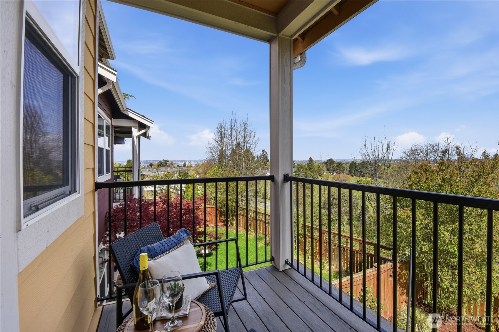 7012 30th Place SW, Seattle, WA 98126