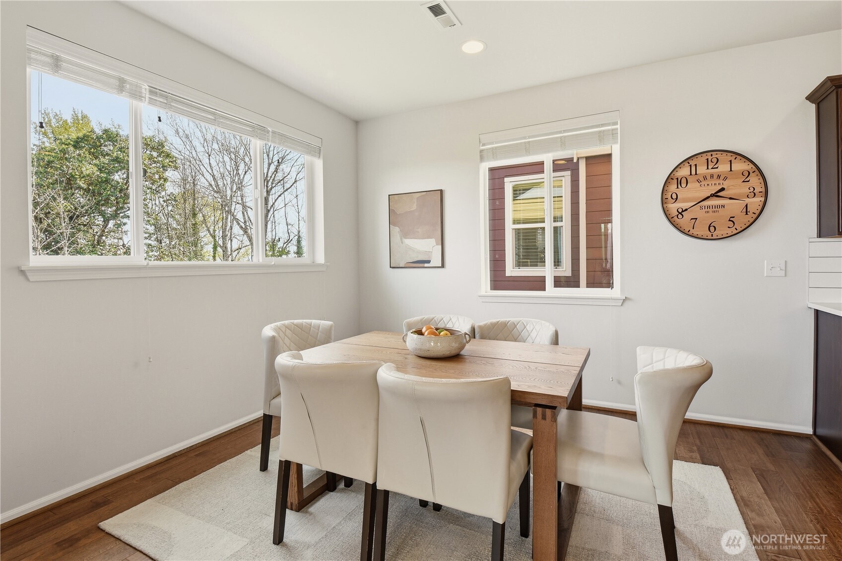7012 30th Place SW, Seattle, WA 98126