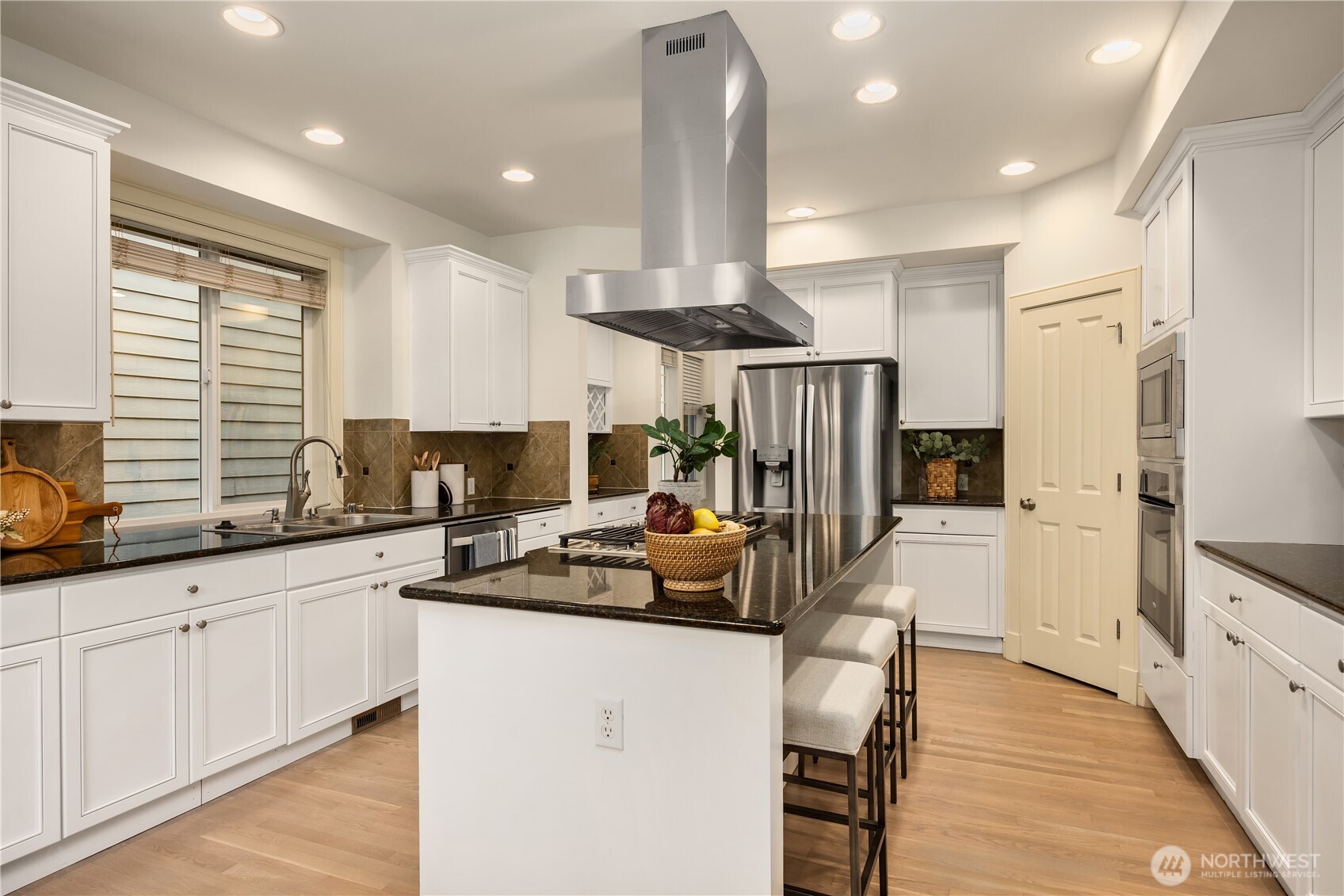 16648 NE 120th Street , Redmond, WA 98052