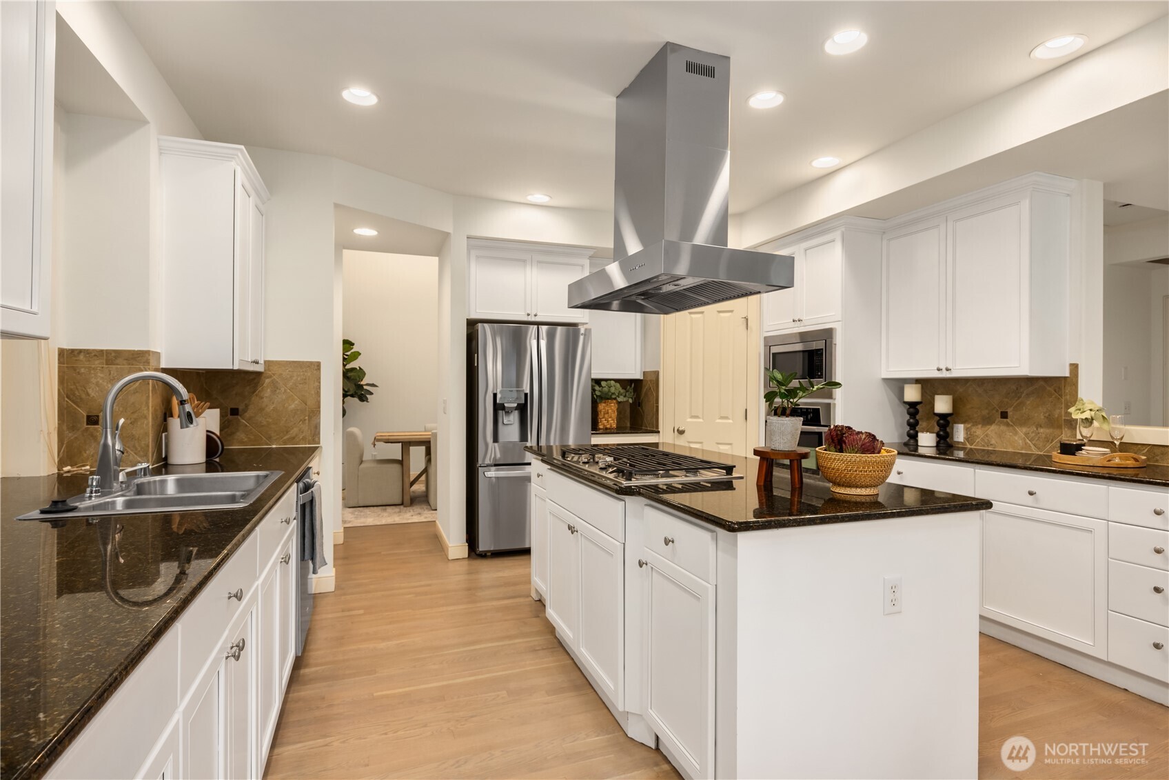 16648 NE 120th Street , Redmond, WA 98052