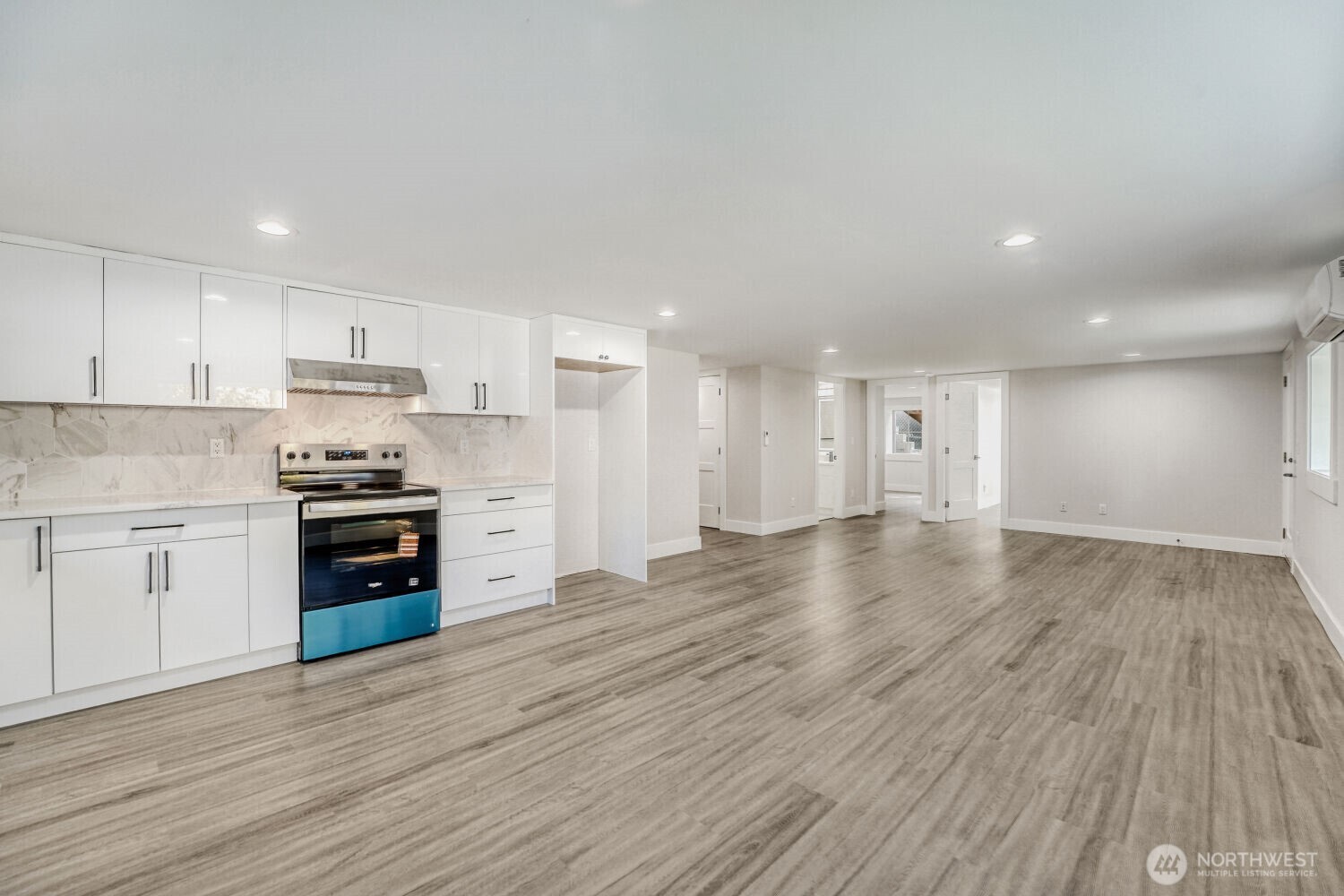 3418 S 164th Street , SeaTac, WA 98188