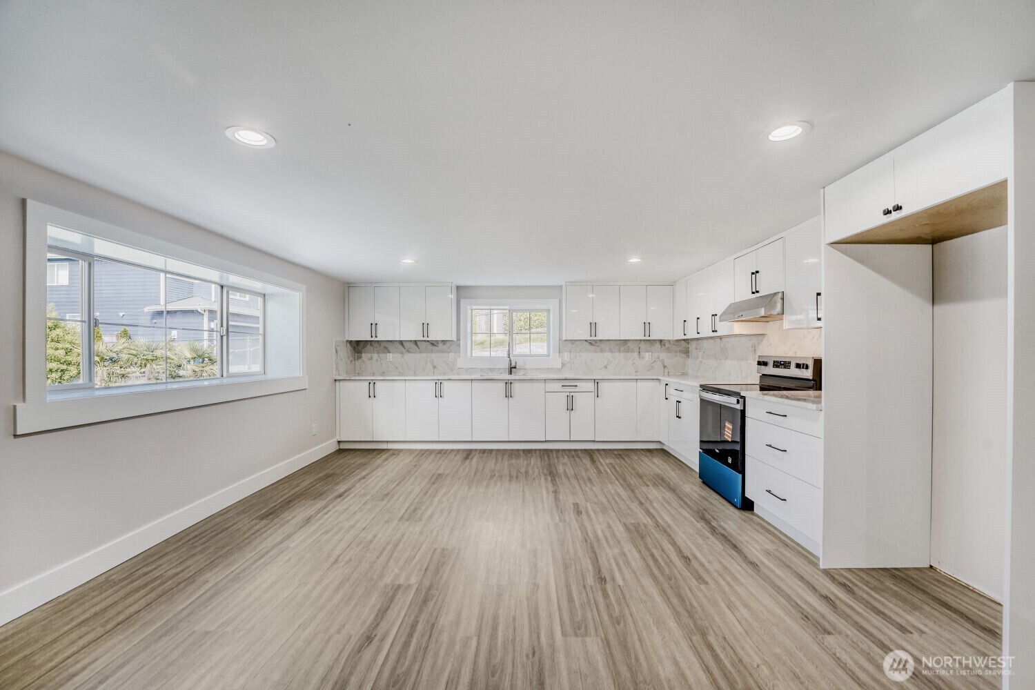 3418 S 164th Street , SeaTac, WA 98188