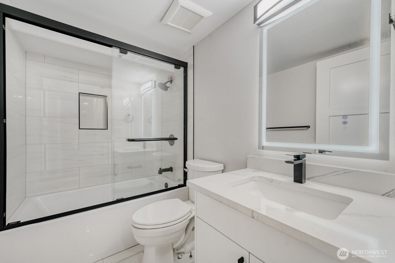 3418 S 164th Street , SeaTac, WA 98188
