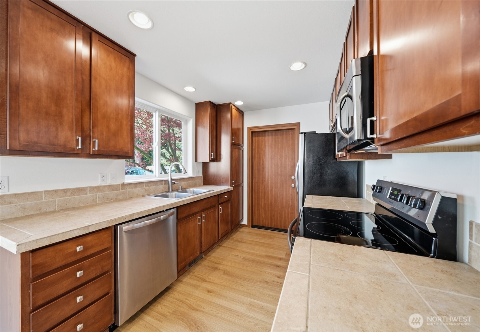 1721 Langdon Street , Sumner, WA 98390