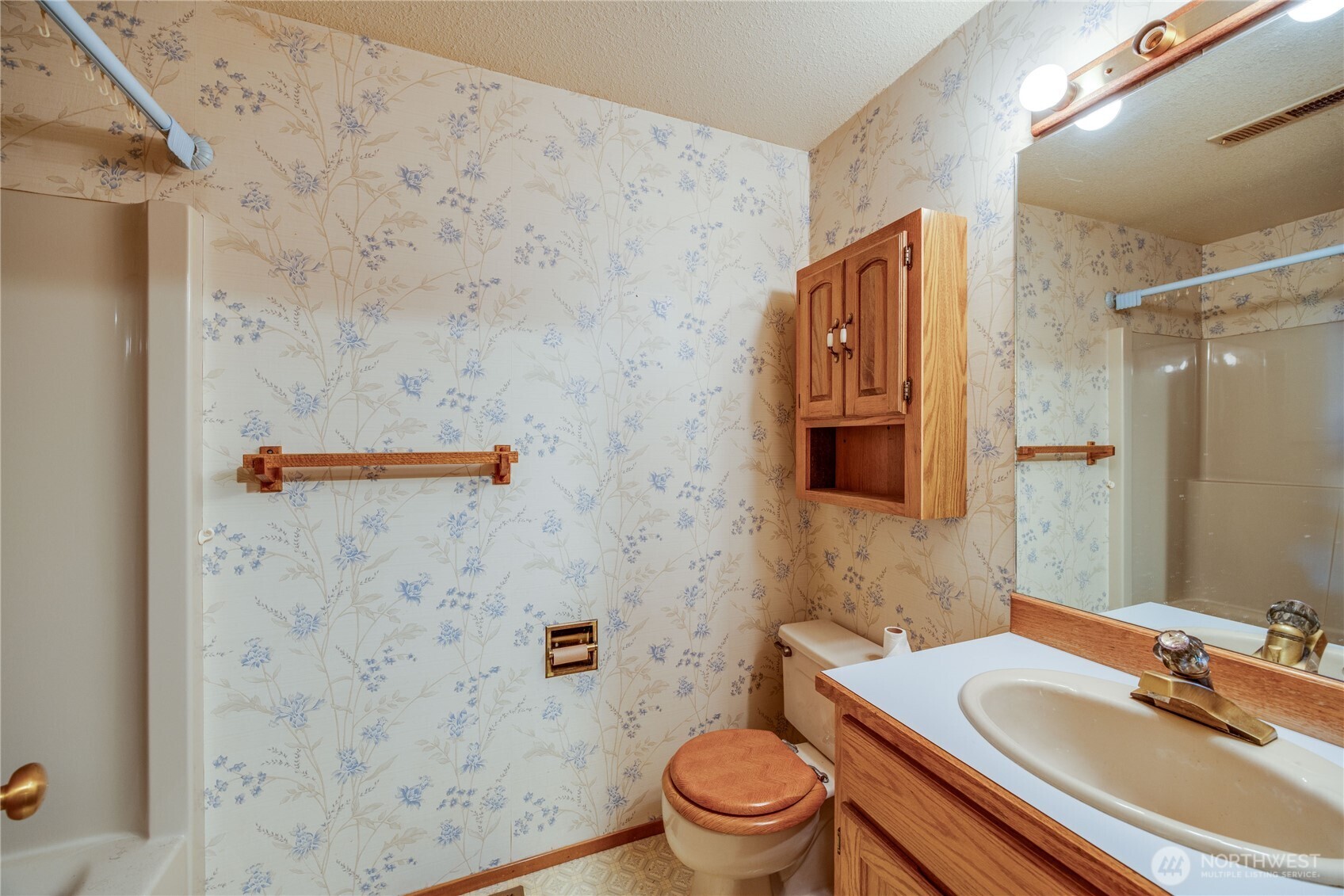 4989 NW Francis Drive , Silverdale, WA 98383