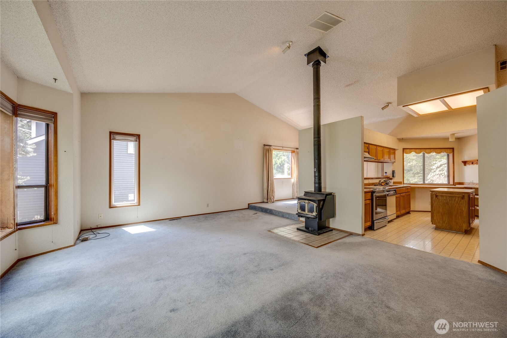 4989 NW Francis Drive , Silverdale, WA 98383