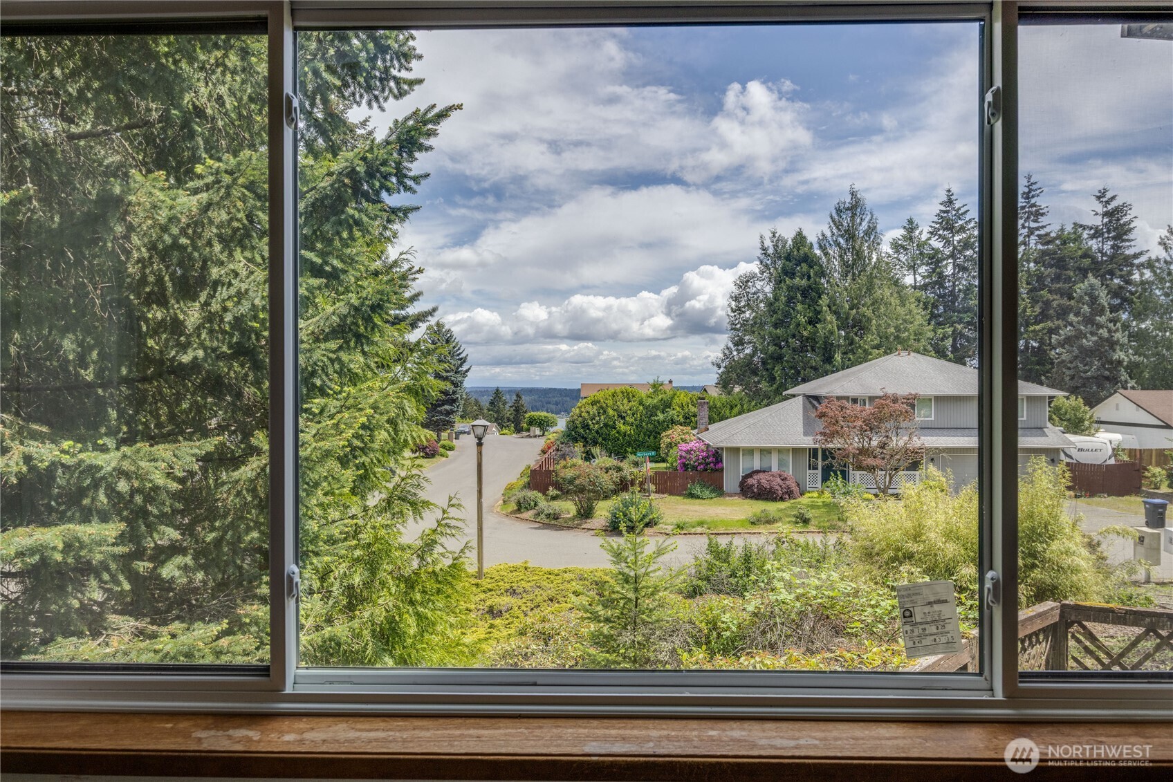 4989 NW Francis Drive , Silverdale, WA 98383